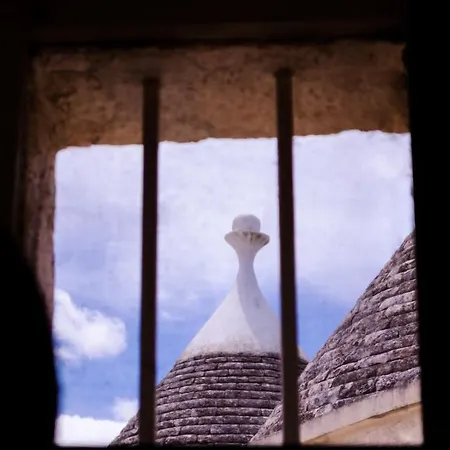 펜션 Il Trullo Di Flora E Nino 로코로톤도